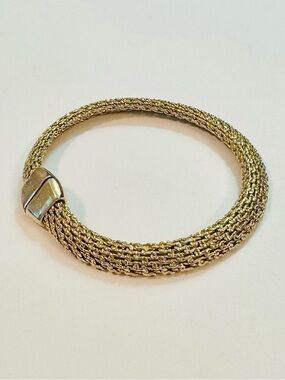 Vintage MONET Gold-Plated Mesh Bracelet Magnetic Closure